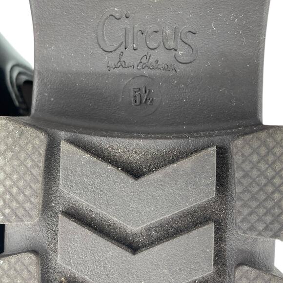 Circus by Sam Edelman Darielle Treaded Lugsole Chelsea Boot Winter Fall Size 5.5 - Picture 9 of 10